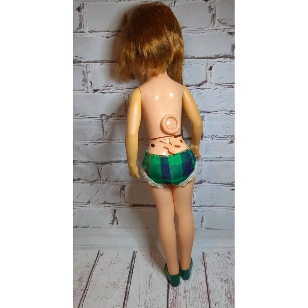 Beautiful‎ Crissy doll green dress 1972 long hair no box Look Around